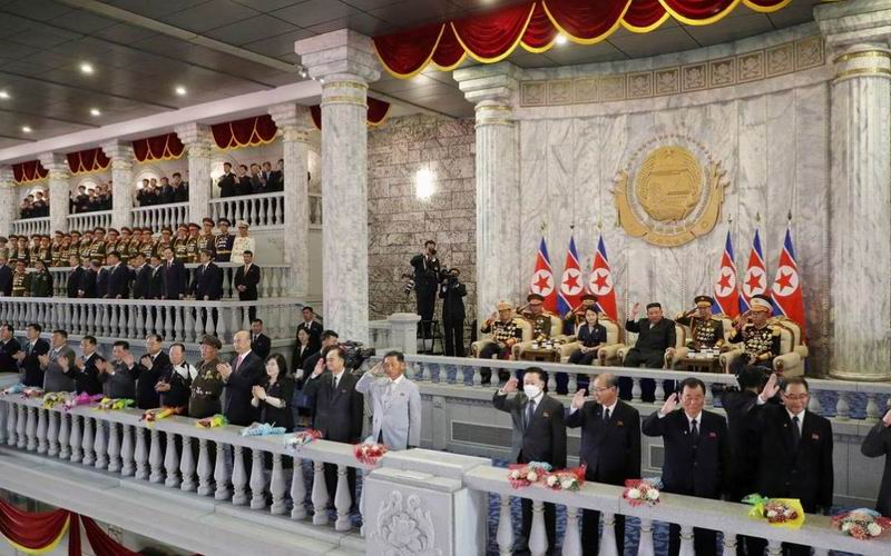 朝鲜通过阅兵和外交交流庆祝建国日