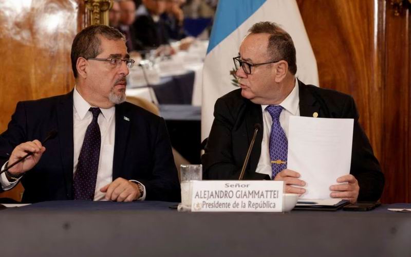 危地马拉当选总统阿雷瓦洛暂停参与过渡